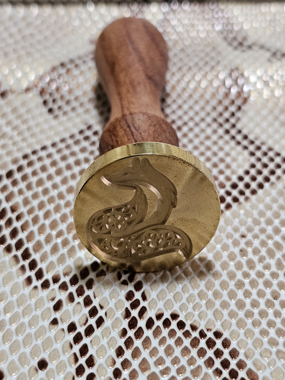 NEW in BOX Interchangable Brass Seal Stamp w Wood Handle - Decorative Fox Design